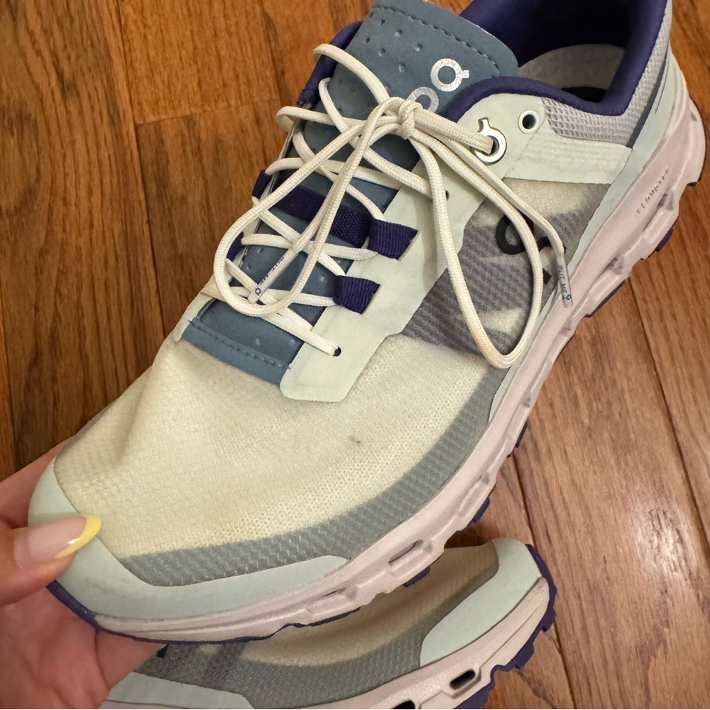 On Running Women's Cloudvista Sneakers - Picture 7 of 13